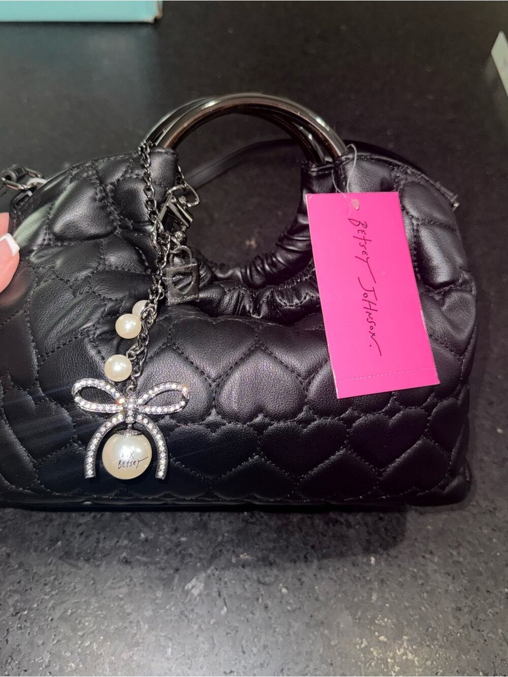NEW Betsey Johnson Black Heart Quilted Metal Handle Rings Bag Pearl & Bow Charm